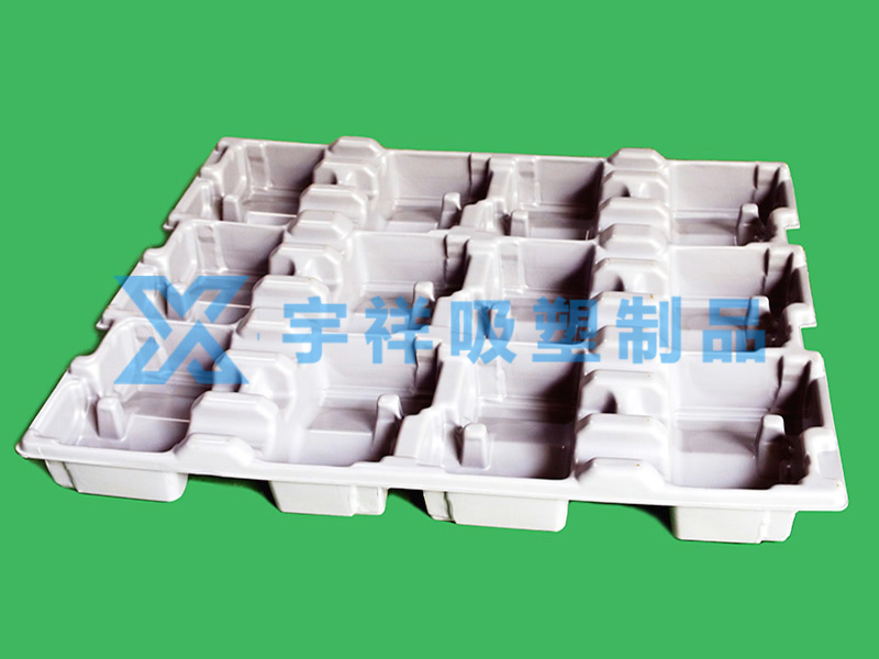 发动机托盘 